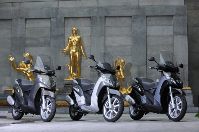 Peugeot Geopolis 300