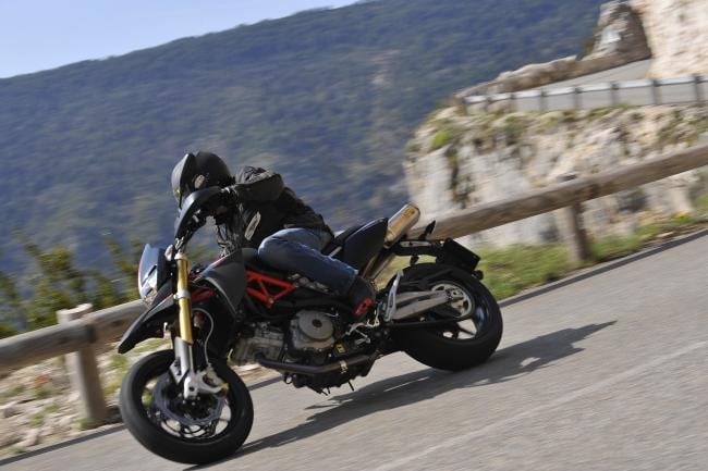 Aprilia Dorsoduro Factory