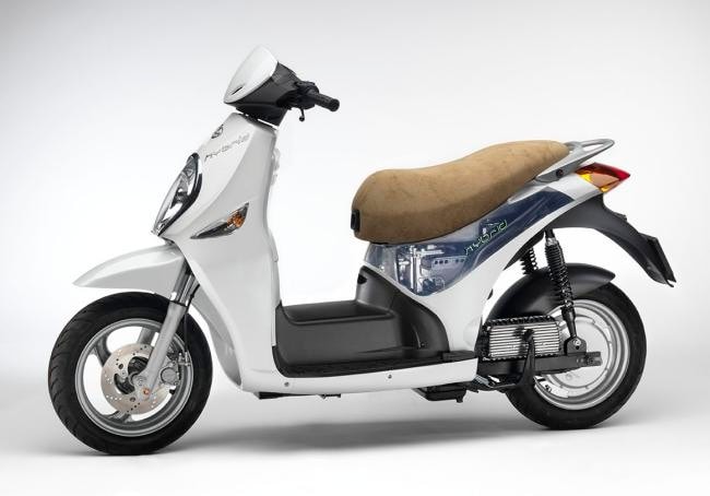 Ibridi italiani ad EICMA Cina