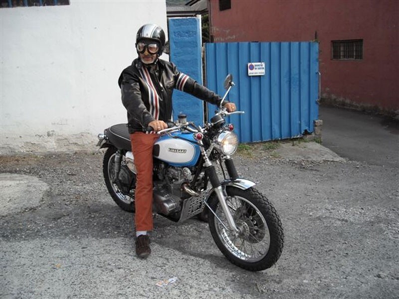 Kawasaki W400TT