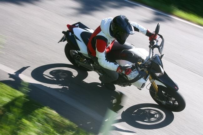 Aprilia Dorsoduro 1200