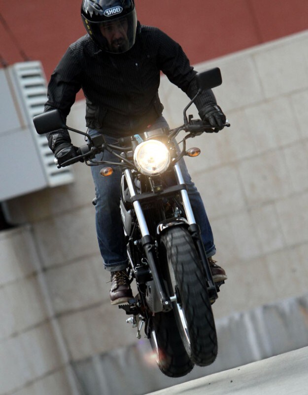 Hyosung Karion RT125D: che gomme!