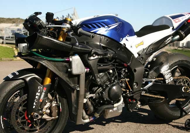 Yamaha SBK 2010: la coppia scoppia!