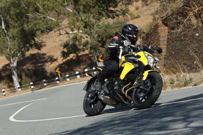 Kawasaki ER-6n: salto in avanti