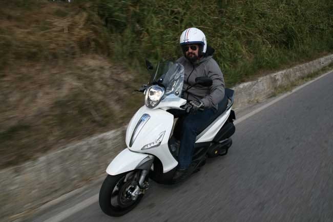 Piaggio Beverly 350 Sport Touring