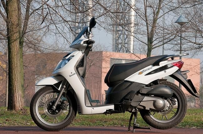 Benelli Caffénero 125