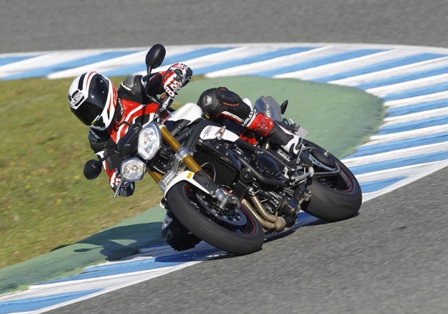 Triumph Speed Triple R: raffinata cattiveria