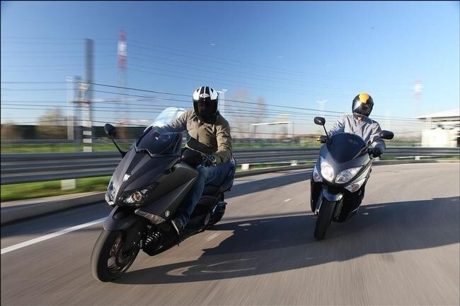 TMax, sfida in famiglia