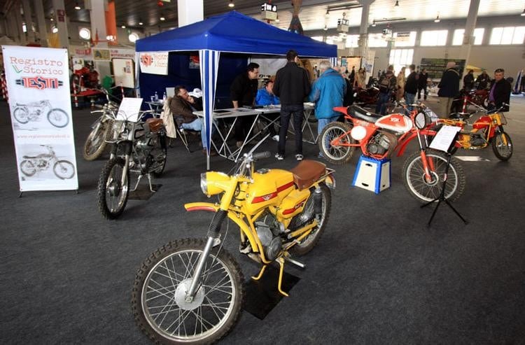 Passione Moto: Velomotor Testi