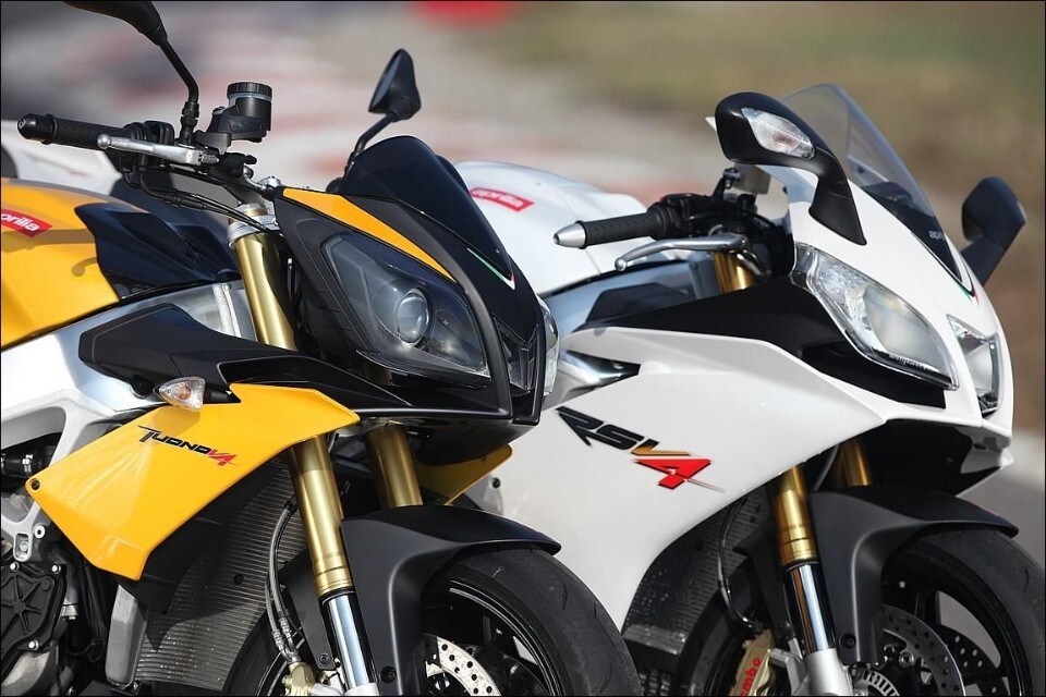 Aprilia RSV4R APRC VS Tuono V4 R APRC
