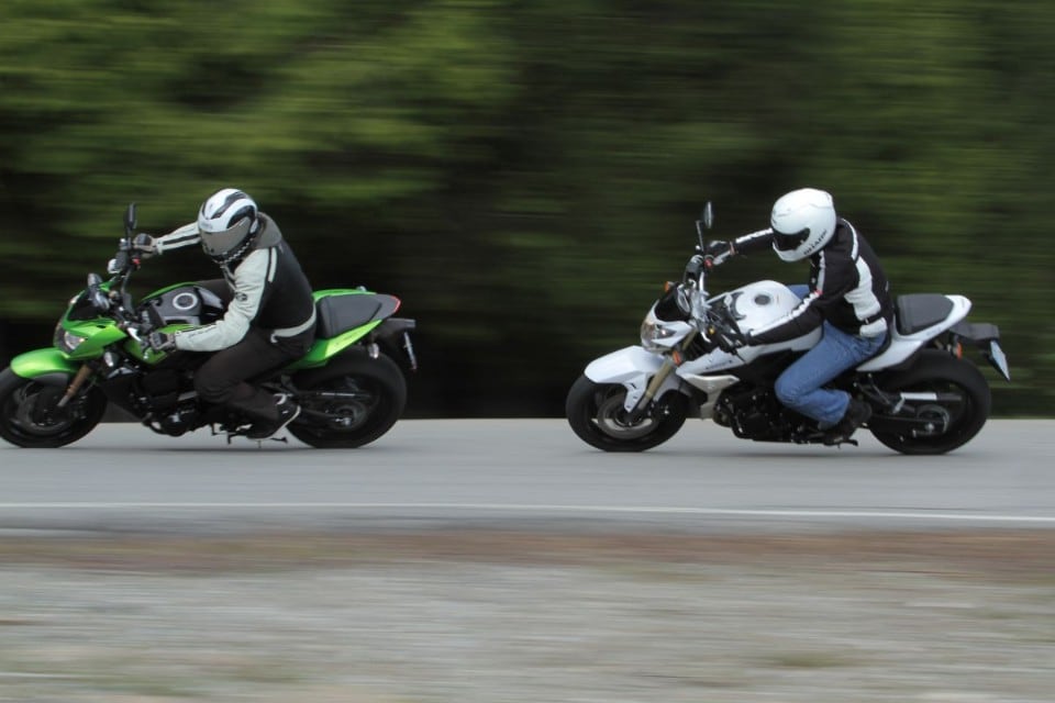 Kawasaki Z750R vs Suzuki Gsr750