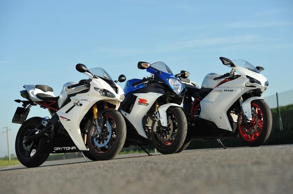 Ducati 848 - Suzuki GSX-R750 - Triumph Daytona 675