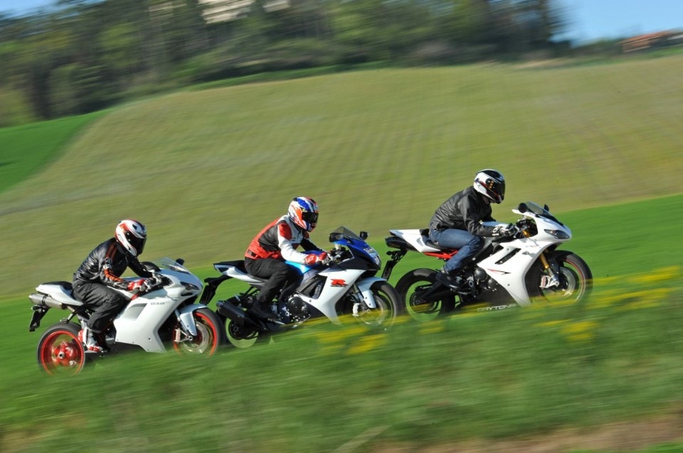 Ducati 848 - Suzuki GSX-R750 - Triumph Daytona 675