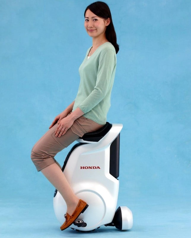 La Honda svela UNI-CUB