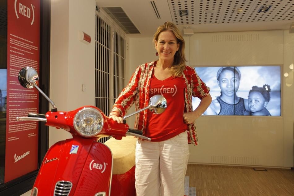 Vespa e RED contro l'Aids
