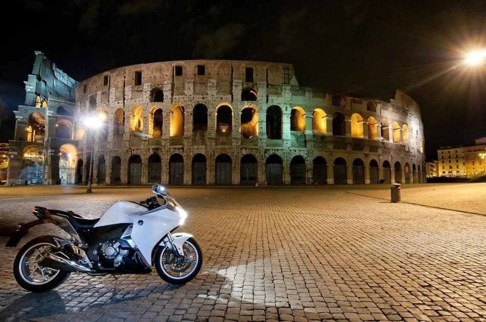 Honda VFR1200F DCT, un test insieme