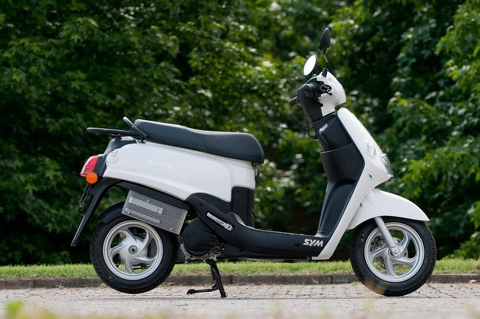 E-Symmetry: l'elettrico compatto