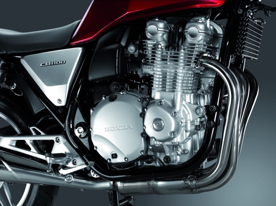 Honda CB 1100, fascino del vintage