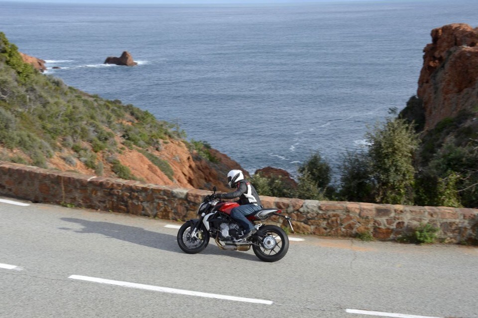 MV Agusta Brutale 800, irresistibile