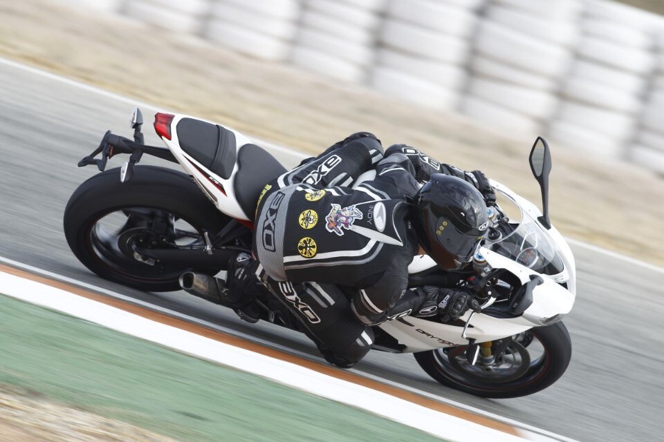 Triumph Daytona 675 R