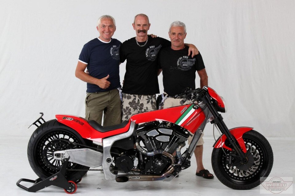 Custom 100%, made in Italy!