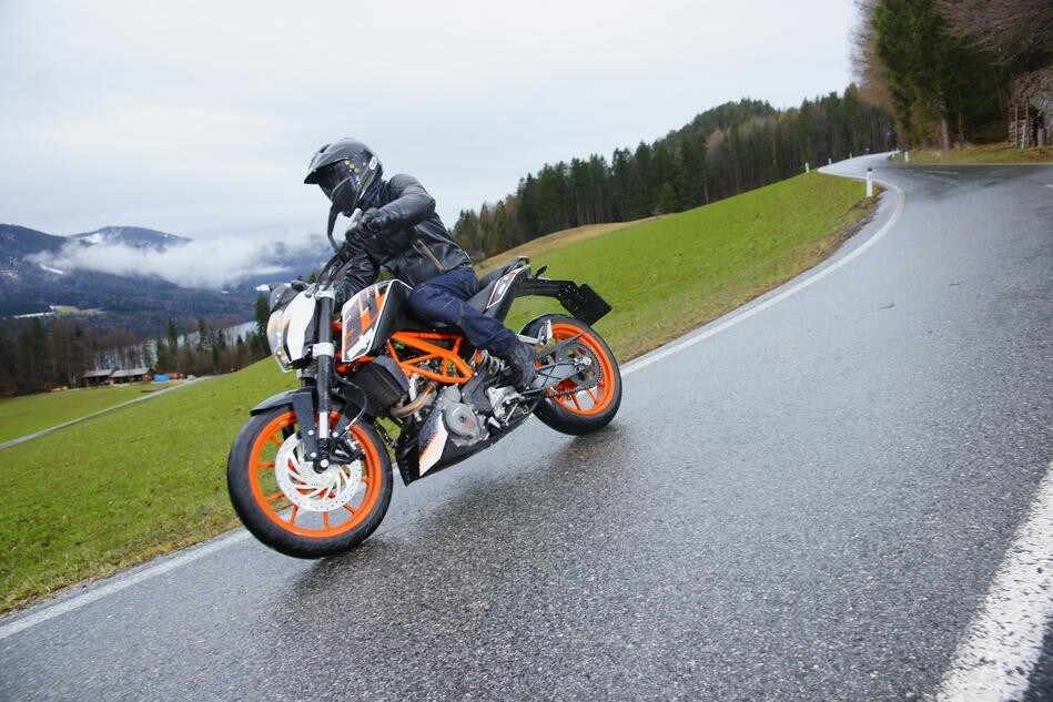KTM Duke 390: il primo test