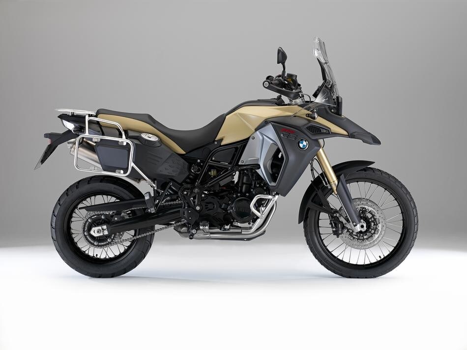 Arriva la nuova BMW Adventure. Ma è 800