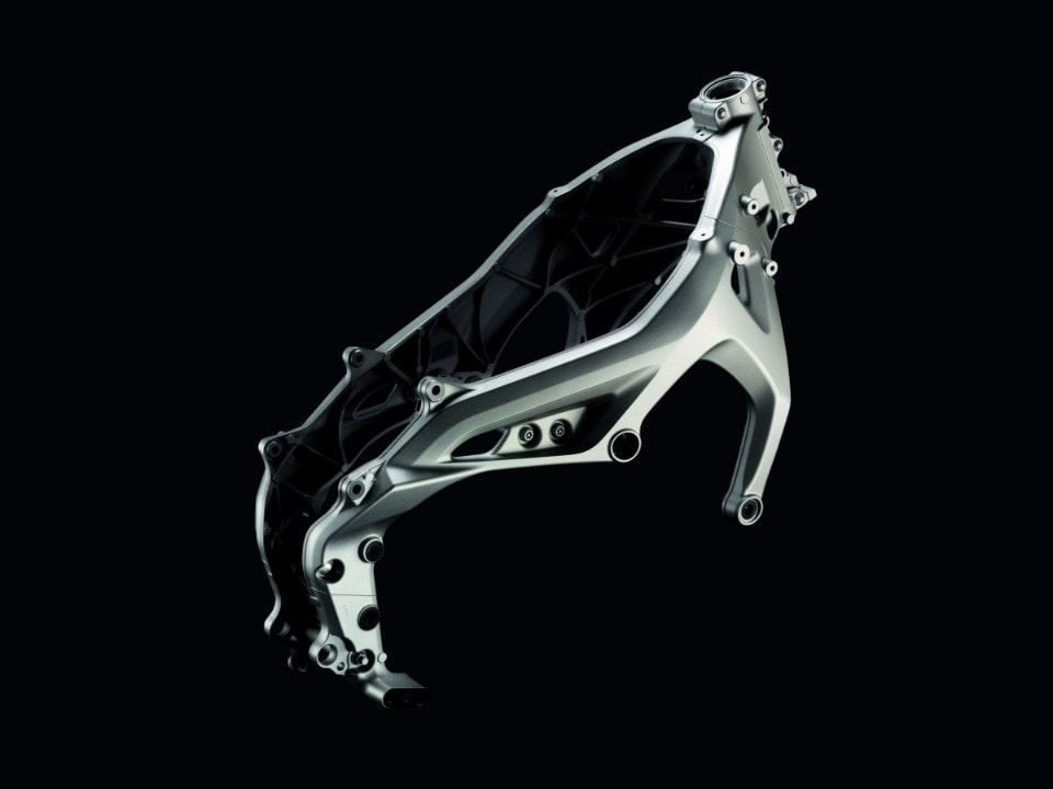 Yamaha MT-09, la naked-motard