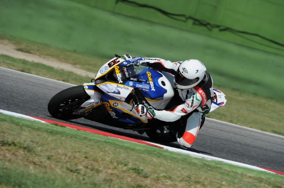 BMW Superbike: un giorno da "Macio"