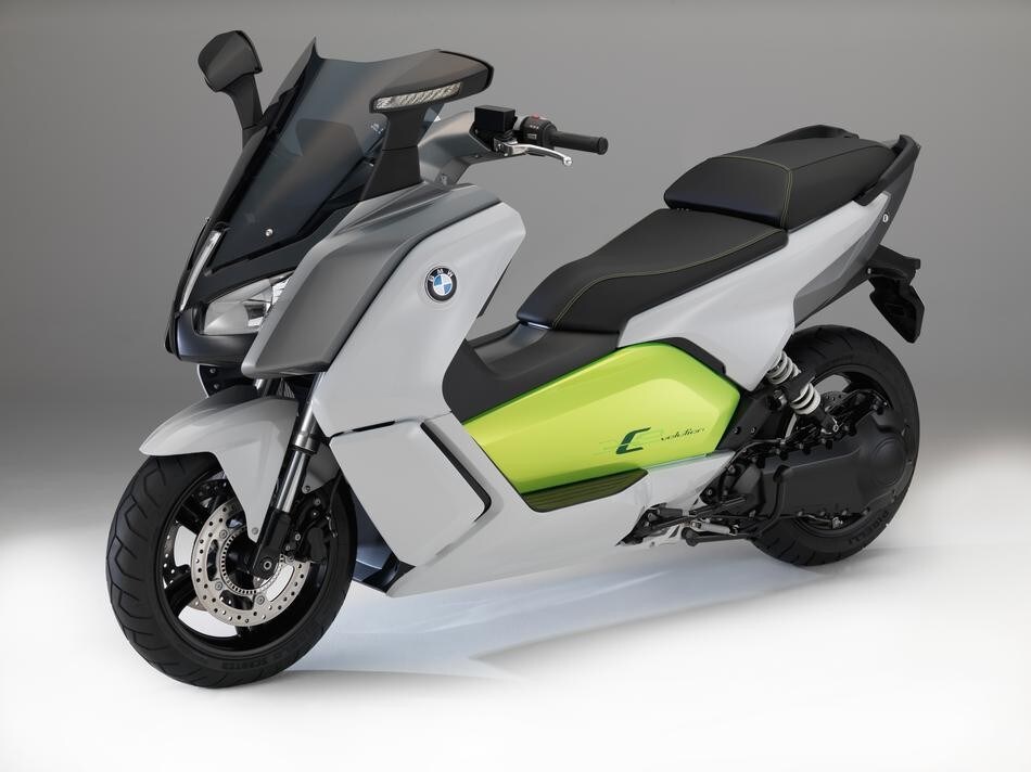 BMW apre l'era elettrica con il C evolution