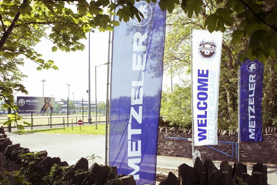 Al Tourist Trophy il Metzeler village