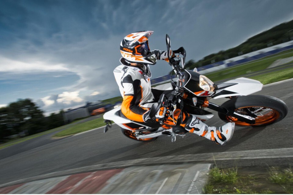 KTM richiama i modelli LC4 2014