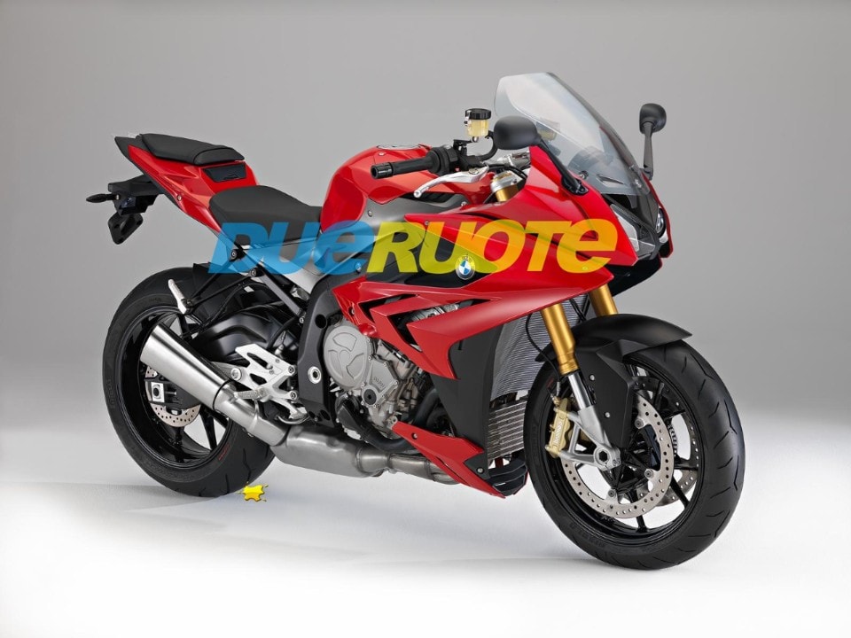 Scoop: BMW, Streetfighter in bikini