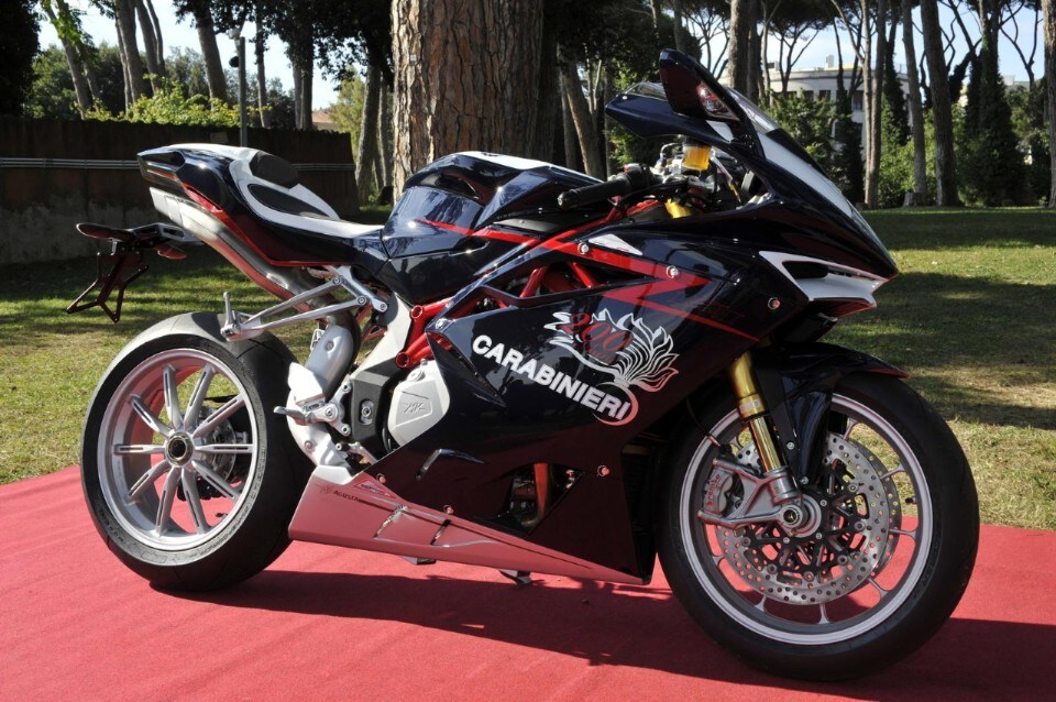 Una SBK ai Carabinieri, MV Agusta F4 RR Bicentenario