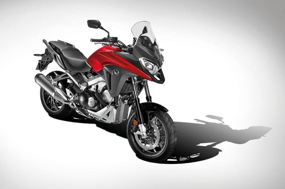 La Honda Crossrunner arriva nelle concessionarie