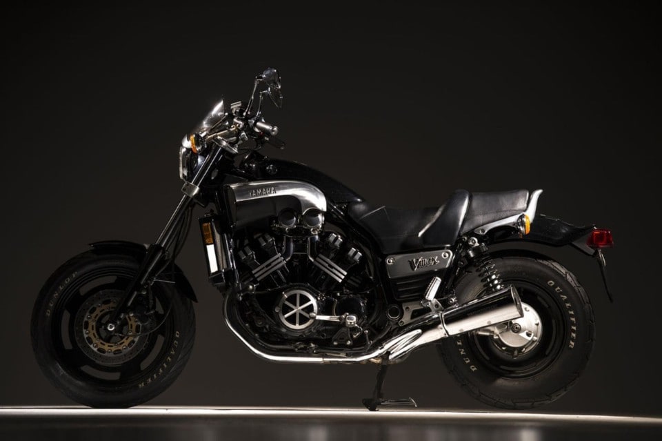 Yamaha V-Max 1200: e arrivò il dragster