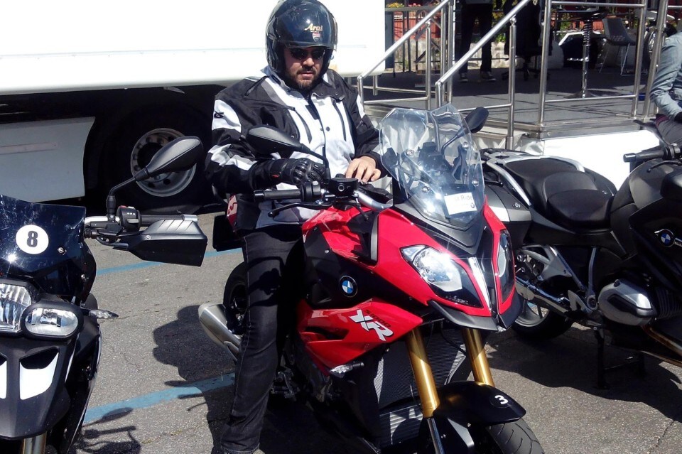 Lezioni di guida sicura per scoprire la nuova BMW S1000XR