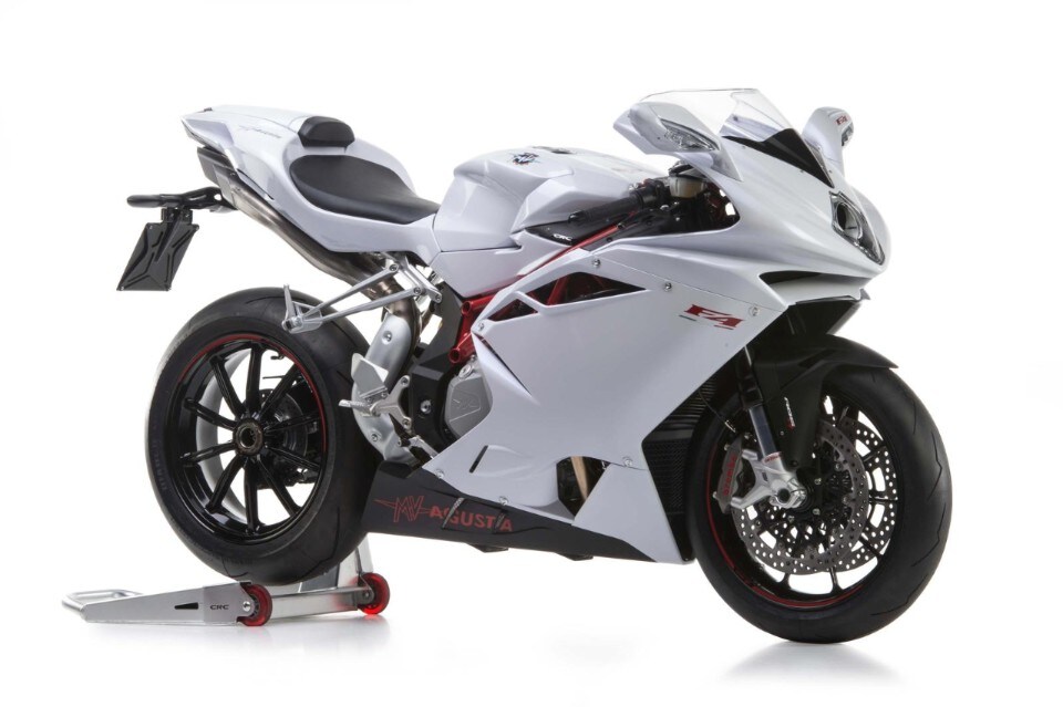 MV Agusta F4: cambia l’abito, non la sostanza