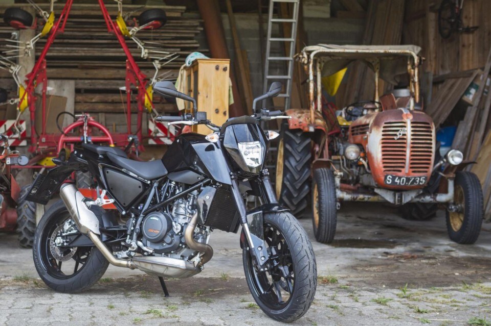 KTM 690 Duke 2016: la prima Euro 4