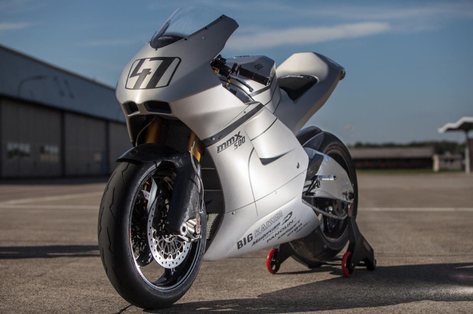 Suter MMX 500: presentata la replica delle 500 GP con motore V4 a due tempi