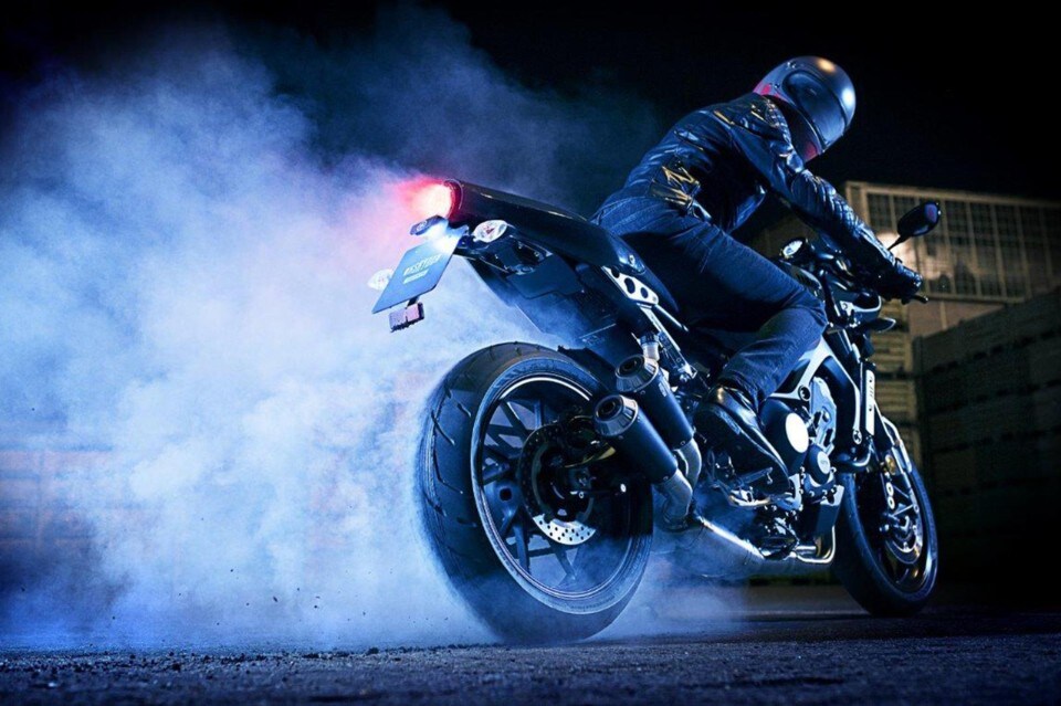 Yamaha XSR900 Abarth: prenotarla apre un mondo