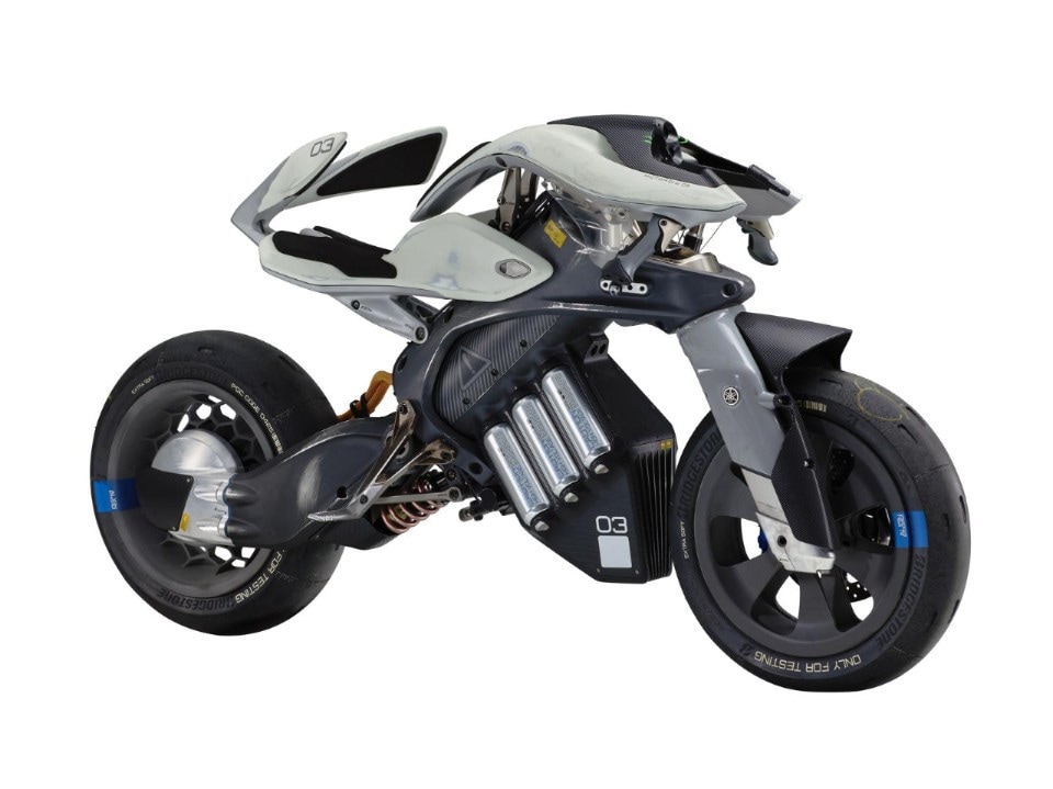 Yamaha Motoroid: intelligenza artificiale