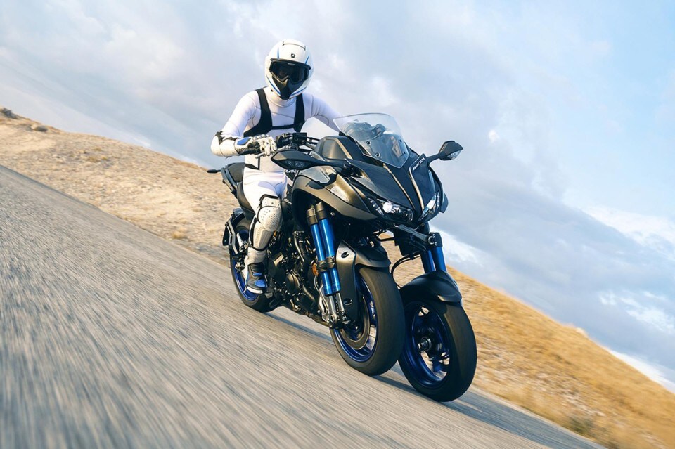 Yamaha Niken: una moto a tre ruote