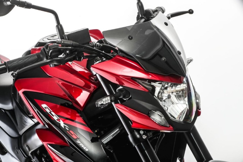 Suzuki svela la GSX-S750 Yugen
