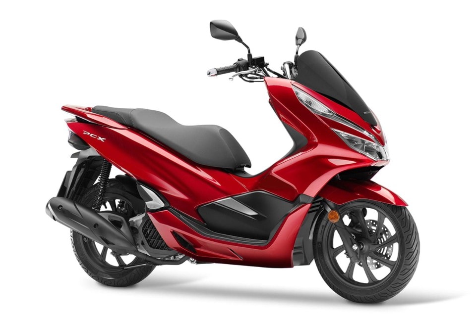 Honda PCX 125: nuovo dentro e fuori