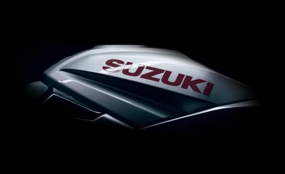 Suzuki, a Intermot ritorna il mito Katana VIDEO