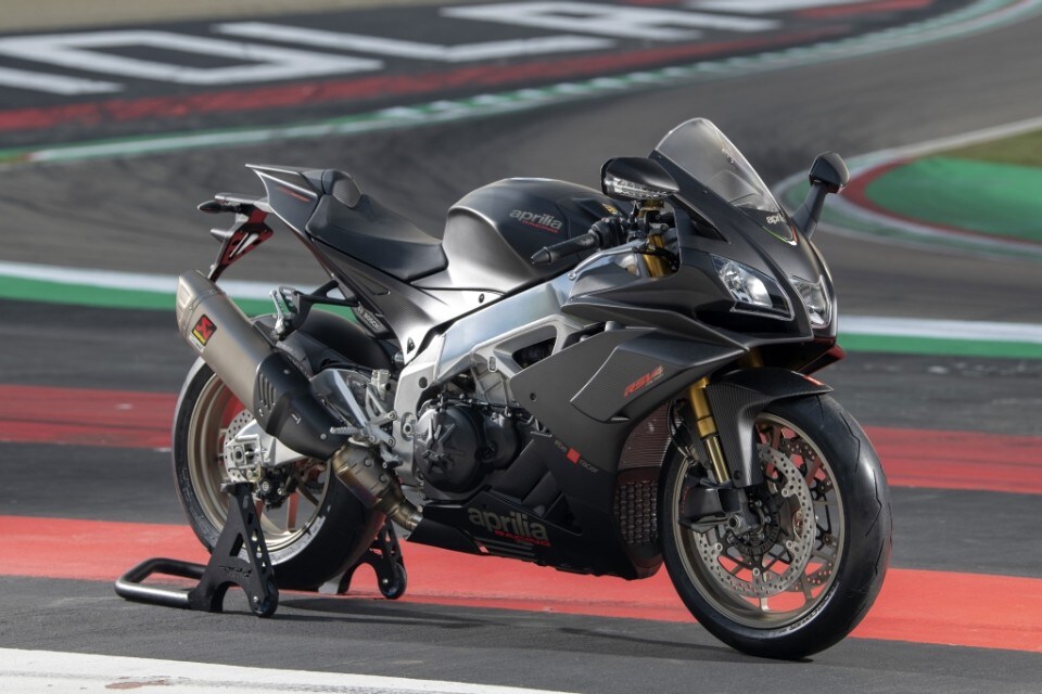 Aprilia RSV4 1100 Factory, un mostro di potenza