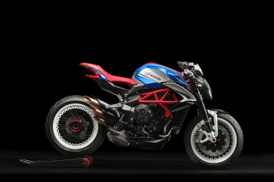 Una nuova Dragster 800 RR America