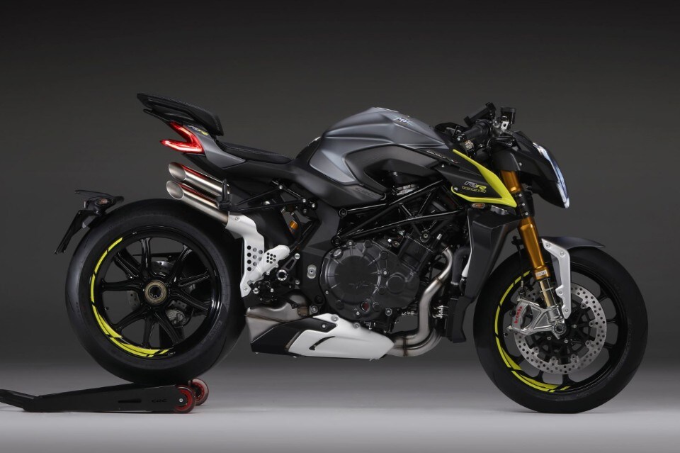 MV Agusta Brutale 1000 RR: una moto esagerata