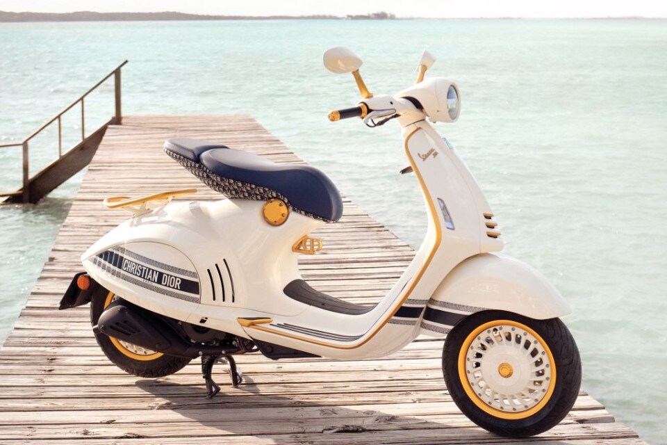 Vespa: una 946 griffata Christian Dior